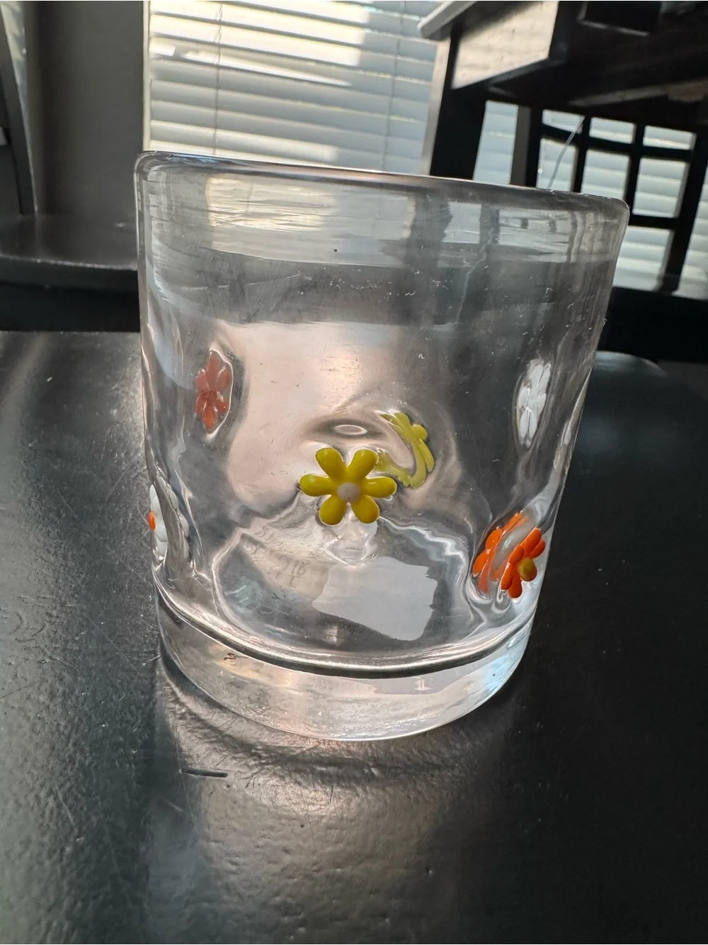 NWT Icon juice  Glass Tumbler with Yellow & Orange Floral Accents daisy set 2